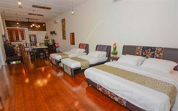 Hainan House Hotel George Town Exterior photo